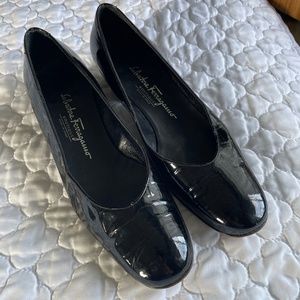 Salvatore Ferragamo Leather Pumps Size 6 Made in Italy